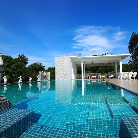 Hotel Baan Ing Khao Pak Chong Esterno foto