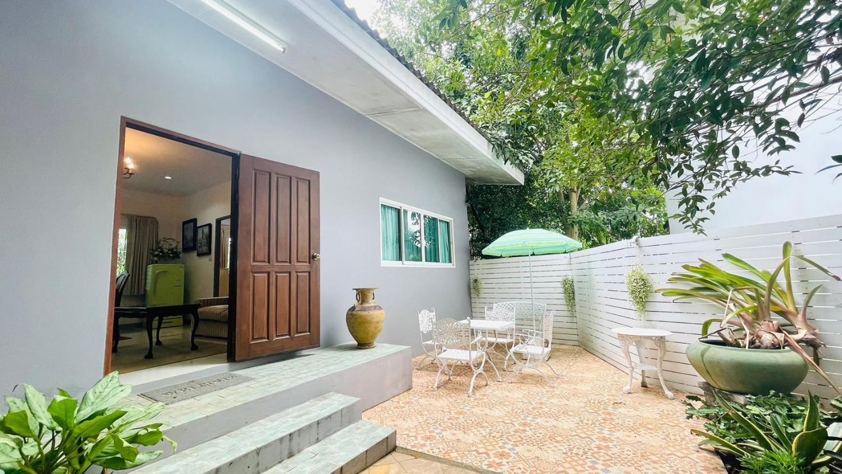 Hotel Baan Ing Khao Pak Chong Esterno foto