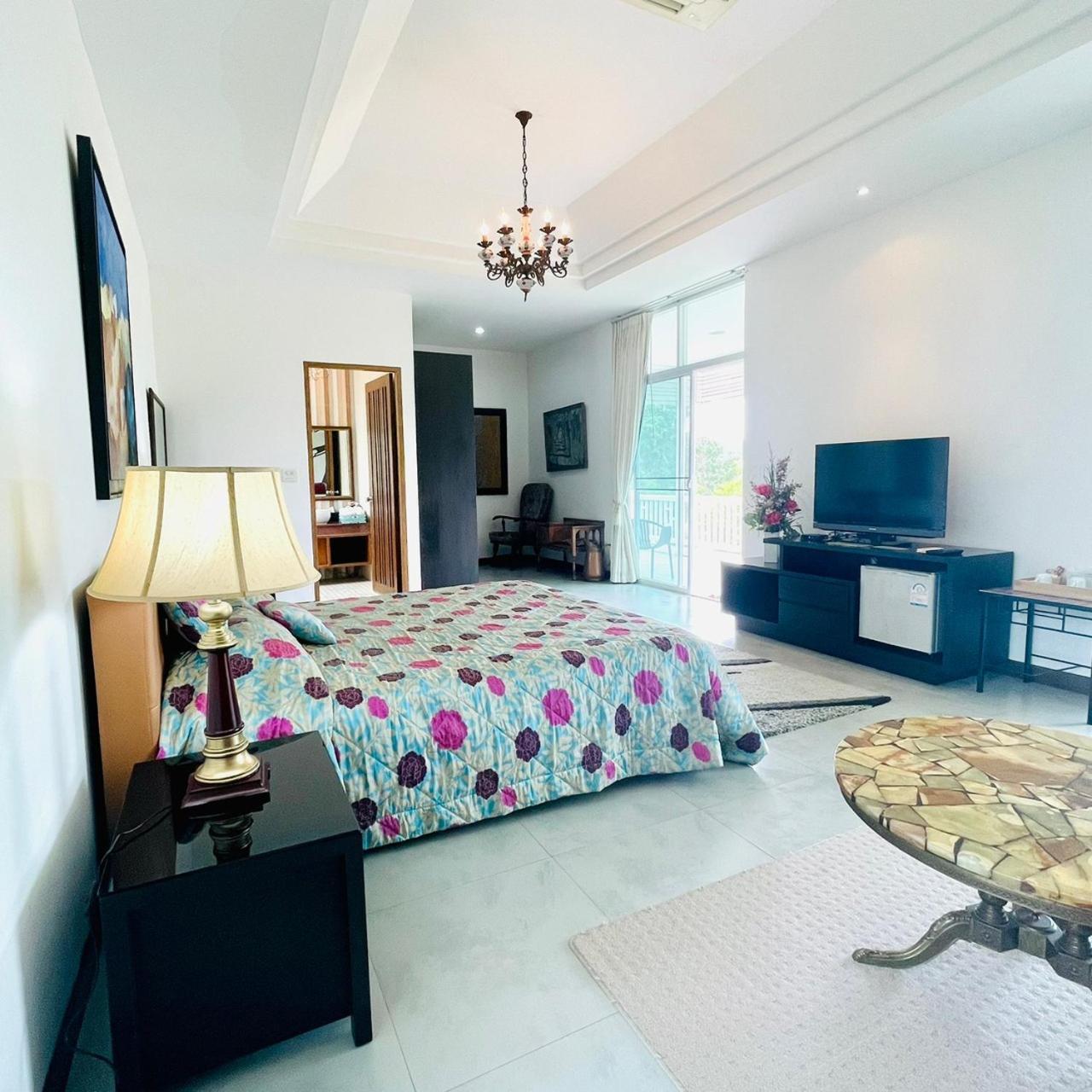 Hotel Baan Ing Khao Pak Chong Esterno foto