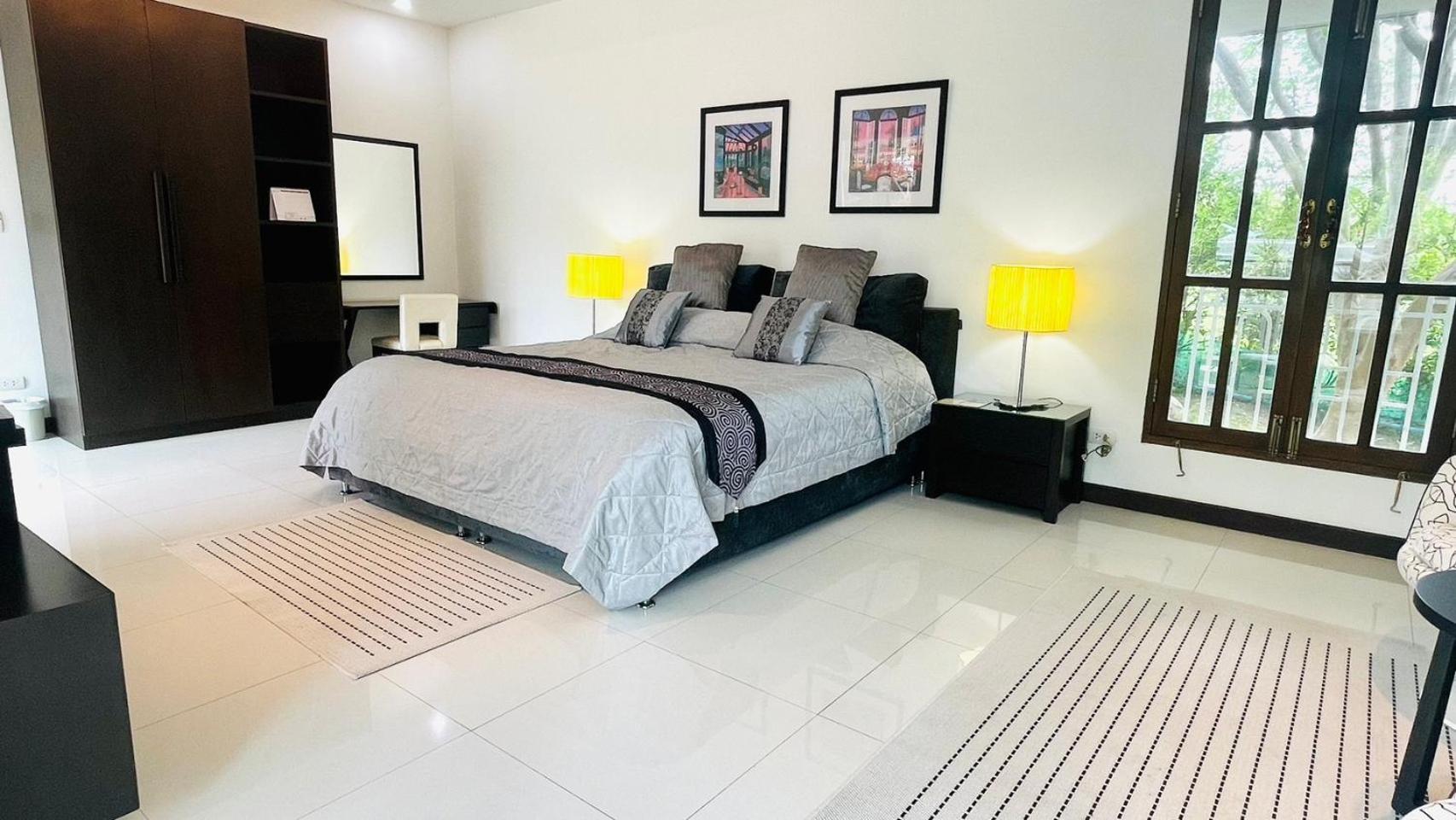 Hotel Baan Ing Khao Pak Chong Esterno foto